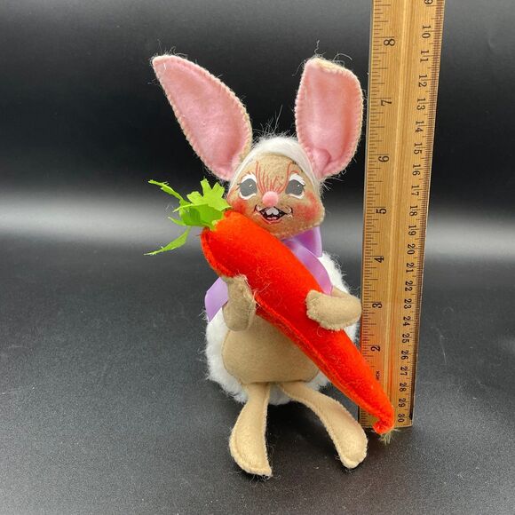 2014 Annalee Easter Bunny Tails Rabbit Posable Plush Large Puff Tail w/ Carrot - Picture 6 of 6